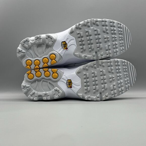 Nike Air Max Plus Golf Triple White Size 8.5 Men\'s FZ4150-100 NEW Spikeless